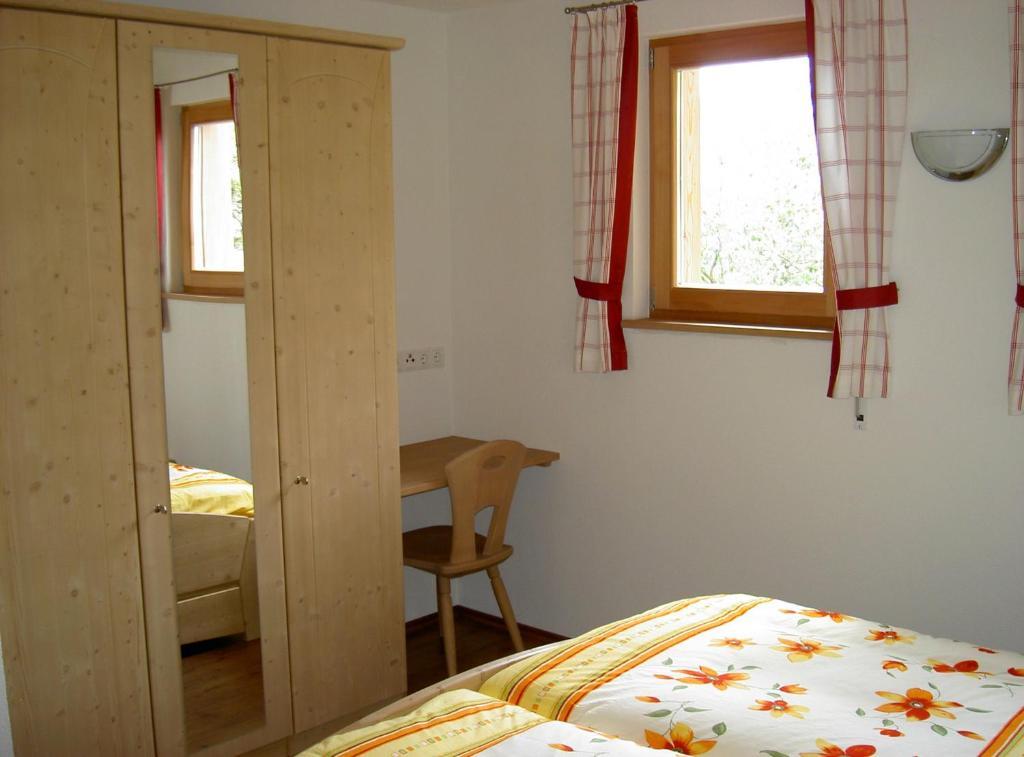 Pircherhof Innichen Kamer foto