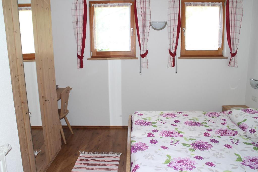 Pircherhof Innichen Kamer foto